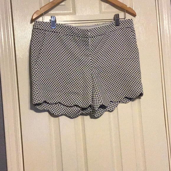 Blue and white scalloped shorts - Picture 1 of 1